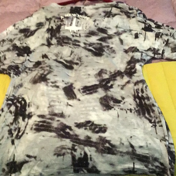 Top - Picture 5 of 5